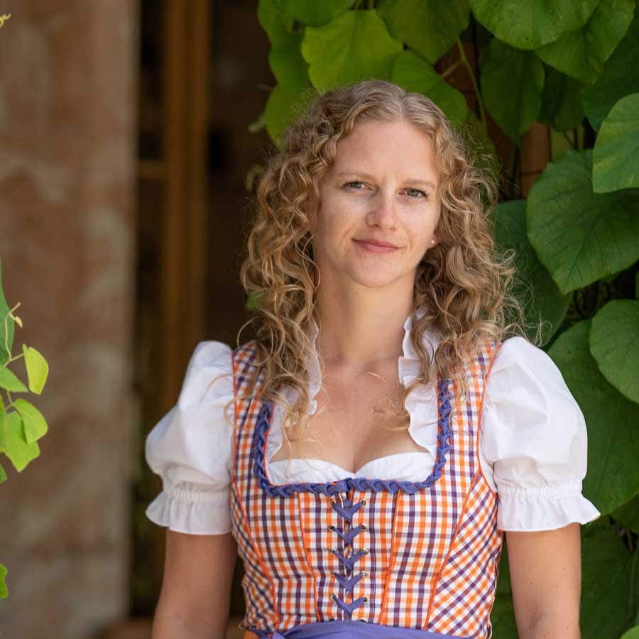 Lisa Reisenbicher - geprüfte Immobilienmaklerassistentin | Daxner-Immobilien, Ebensee-Bad Ischl (Salzkammergut)