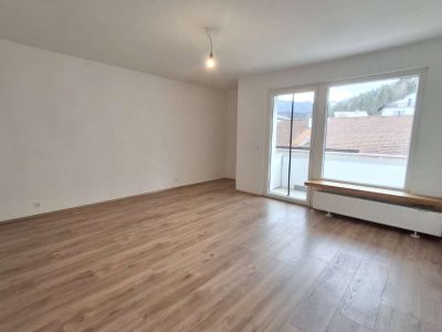Moderne 2-Zimmer-Wohnung mit Loggia zu mieten in Bad Ischl | Objekt 1097 | Daxner Immobilien, Bad Ischl, Ebensee am Traunsee, Salzkammergut