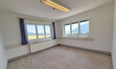 Repräsentatives Büro oder Ordination mit Seeblick & Top-Infrastruktur in Altmünster zu mieten | Objekt 1139 | Daxner Immobilien, Ebensee am Traunsee, Salzkammergut